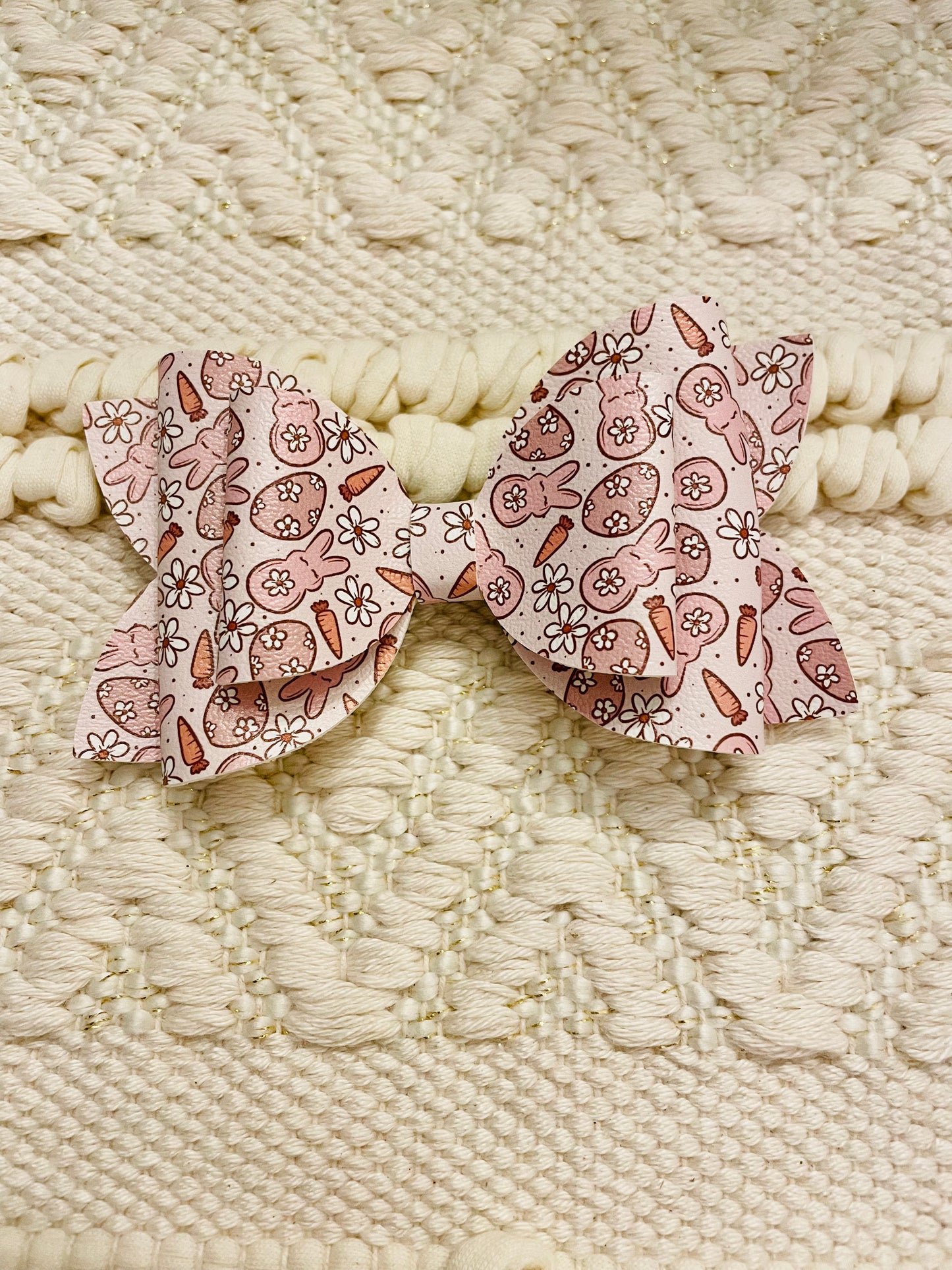 Neutral Boho Bunny 5" Clip